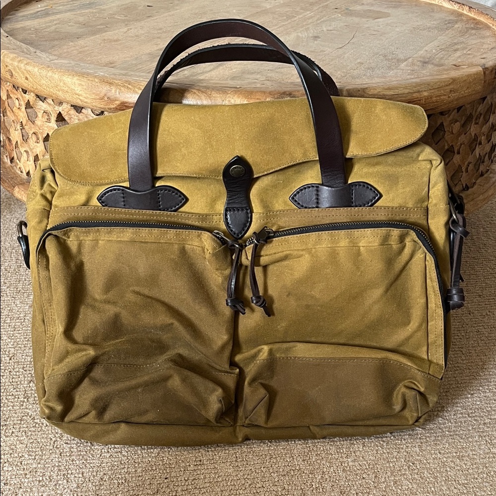 Filson 24 Hour Tin Cloth Briefcase